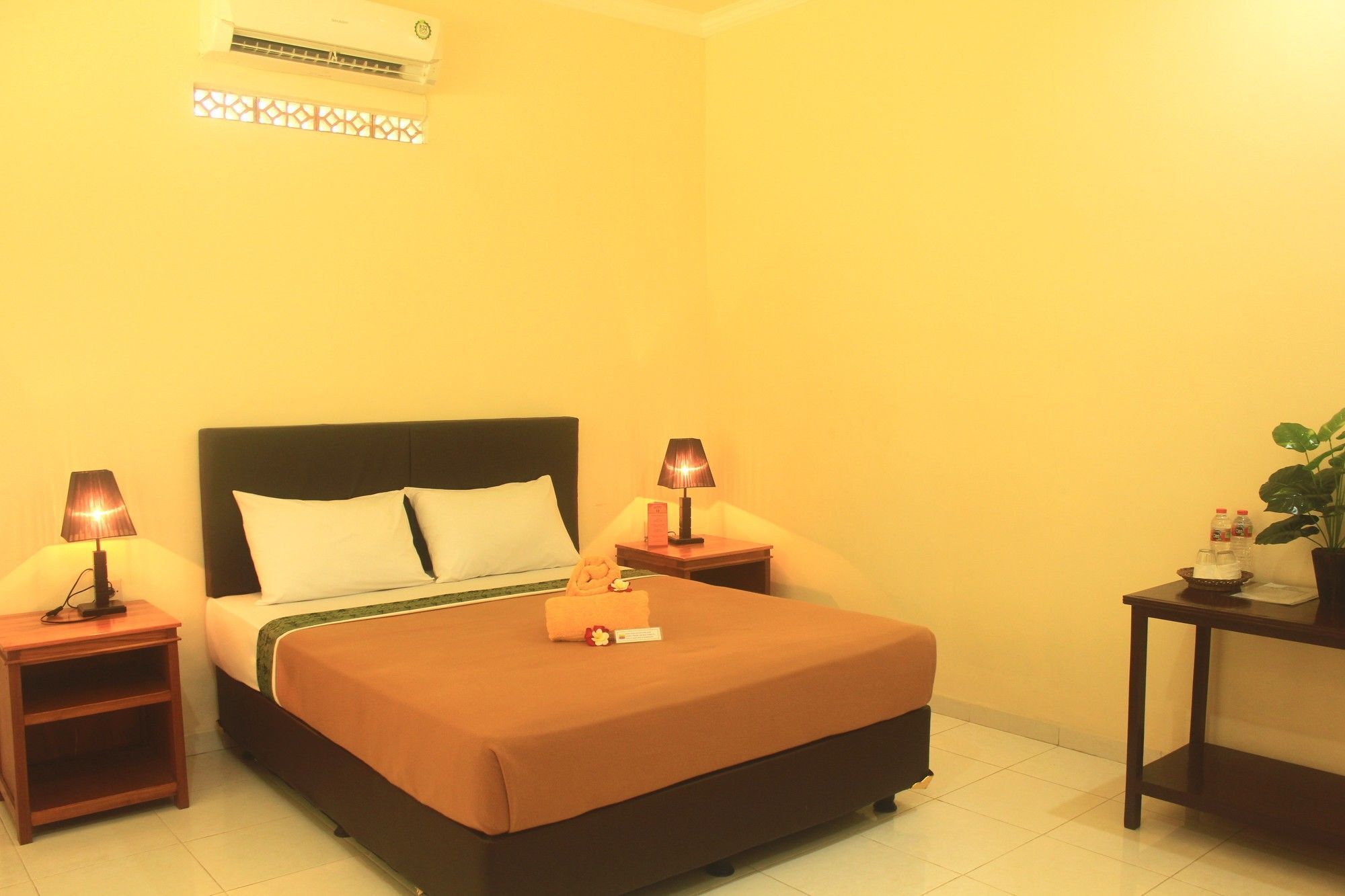 Lovina Beach Hotel Pabean Buleleng Екстериор снимка