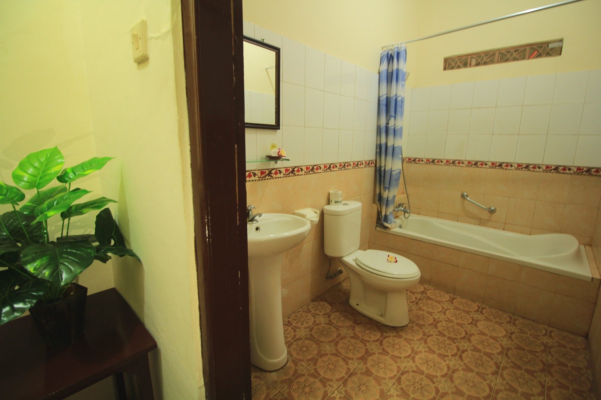 Lovina Beach Hotel Pabean Buleleng Екстериор снимка