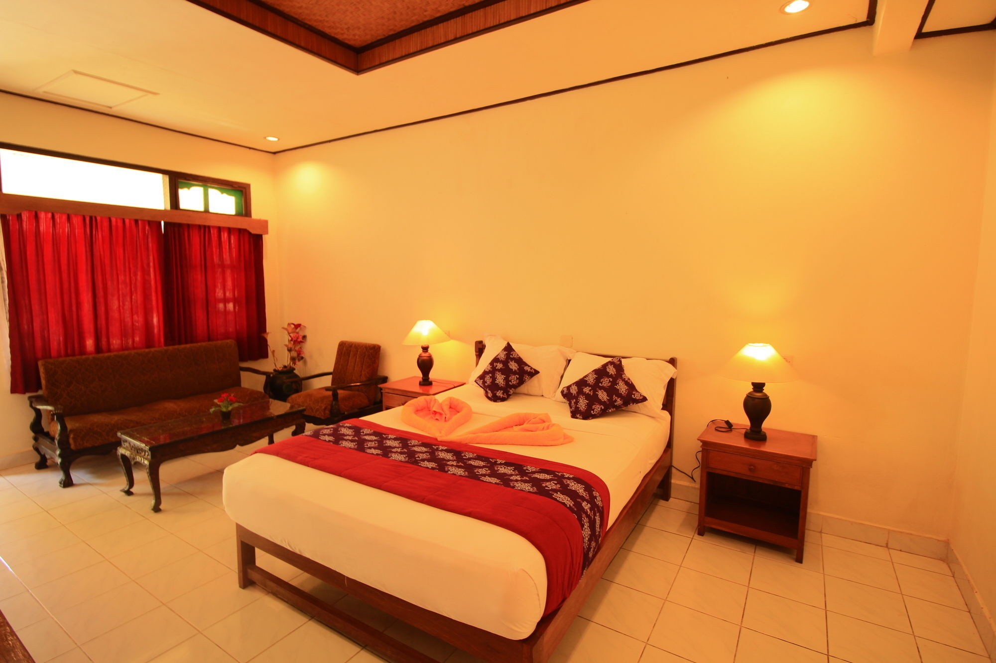 Lovina Beach Hotel Pabean Buleleng Екстериор снимка